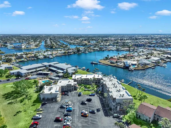 1028 Apollo Beach Blvd, Apollo Beach, FL