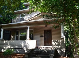 5505 16th Ave NE, Seattle, WA 98105