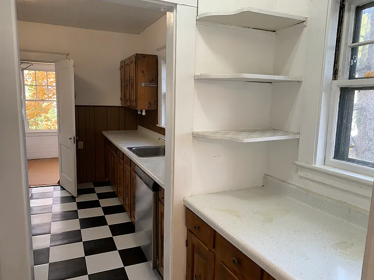 61 Washington St — Photo 13