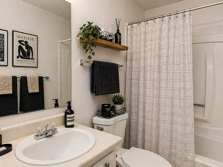 The Social Chico Apartments Bathroom