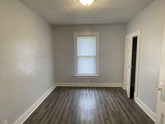 4th image of 643 N Brookfield St