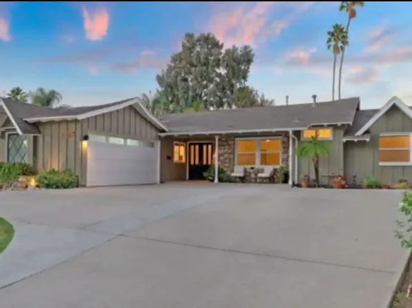 23027 Gainford St, Woodland Hills, CA 91364