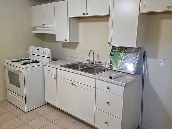 3rd image of 307 58th Ave E