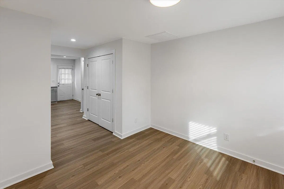 2 bed, 800 sqft, $1,500 — Photo 4