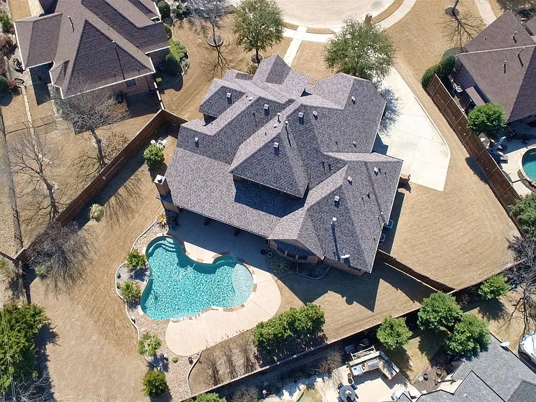 1641 Hidden Bluff Ct — Photo 3