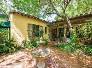 825 Alamanda St, Boca Raton, FL 33486