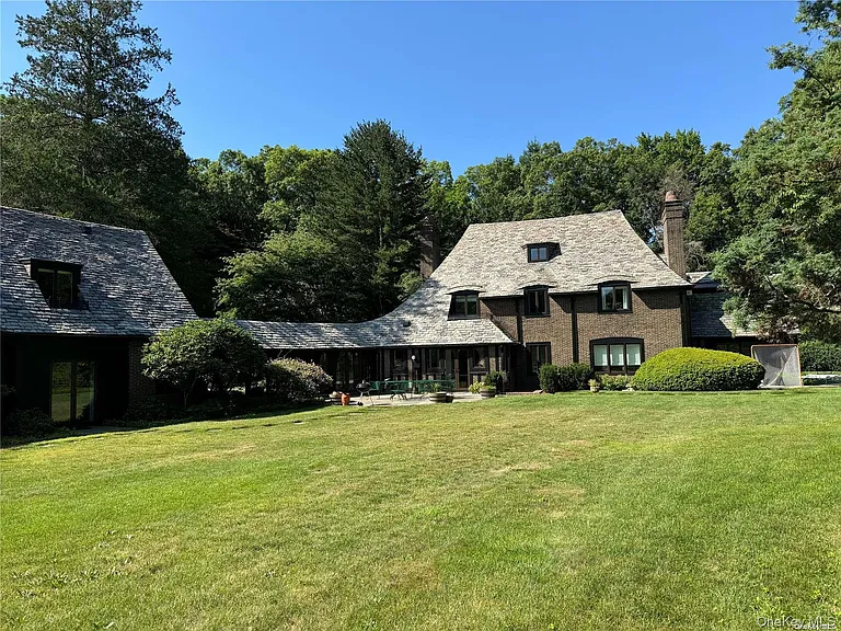 8 Valley Rd — Photo 24