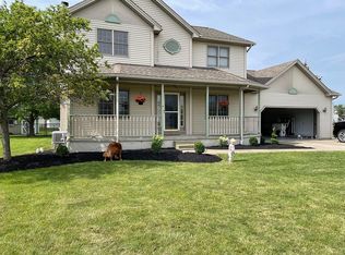 4620 Theresa Ln, Niagara Falls, NY 14305