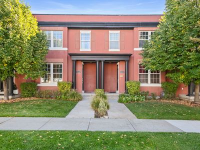 10647 S Oquirrh Lake Rd, South Jordan, UT, 84009