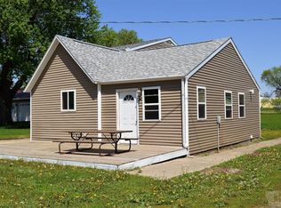 603 E Division St, Alton, IA 51003