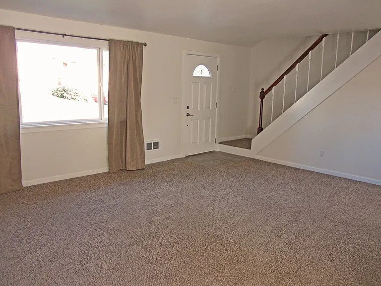 8710 45th Dr NE — Photo 8