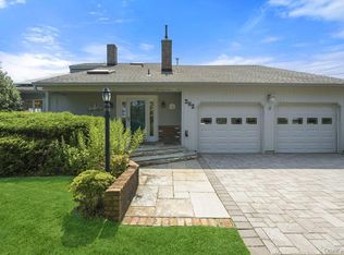 282 Belvedere Drive, Oakdale, NY 11769