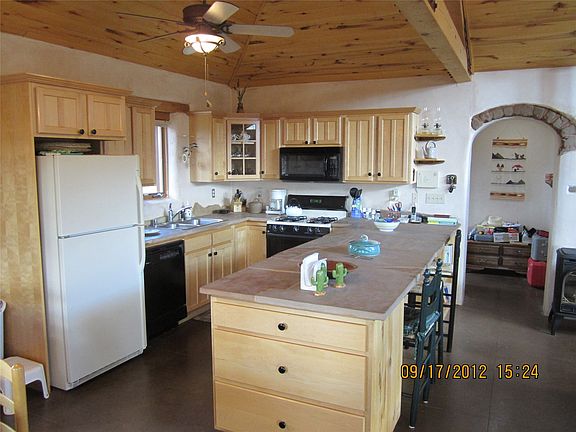 5th image of 140 Cerrito De Baca Rd