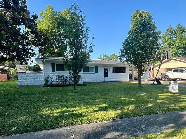 9760 Judi Ave — Photo 2