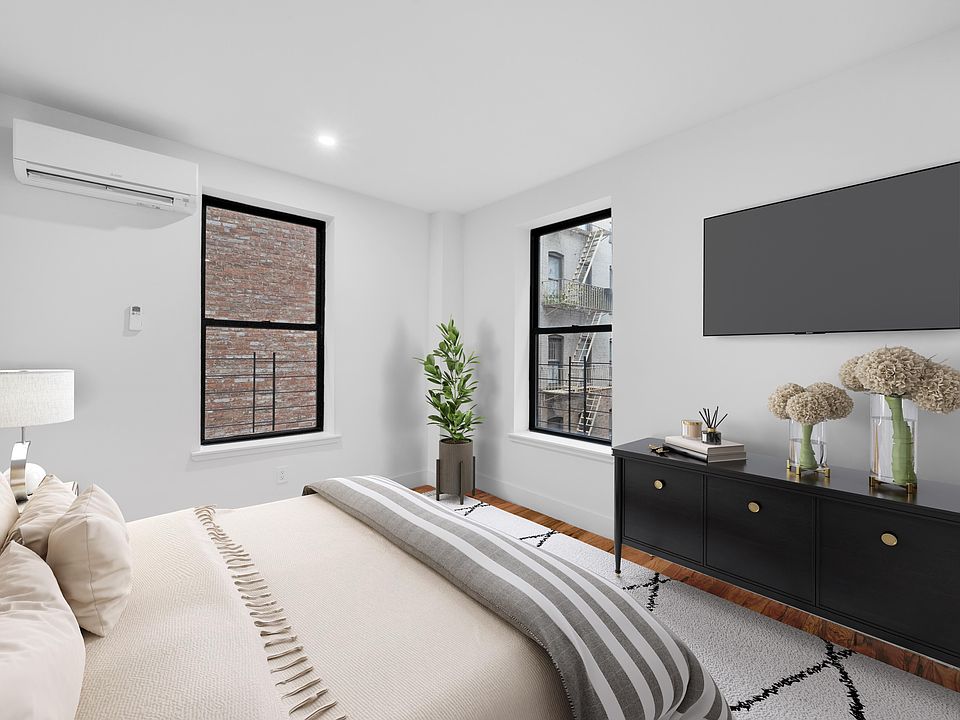 1st image of 312 Manhattan Ave APT 4B