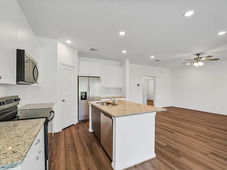13614 Pine Dr — Photo 7