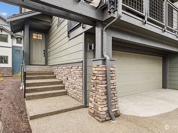 5th image of 1217 Boulder Way SE #301
