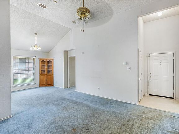 4th image of 13118 Green Valley Dr