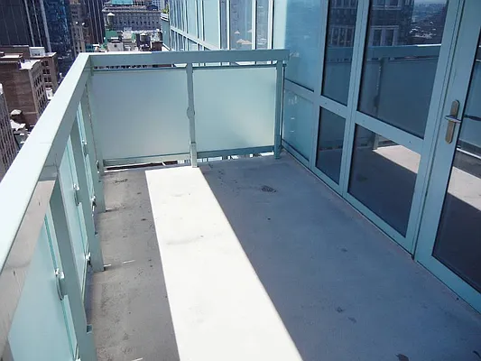 Rented by Level Group | media 35