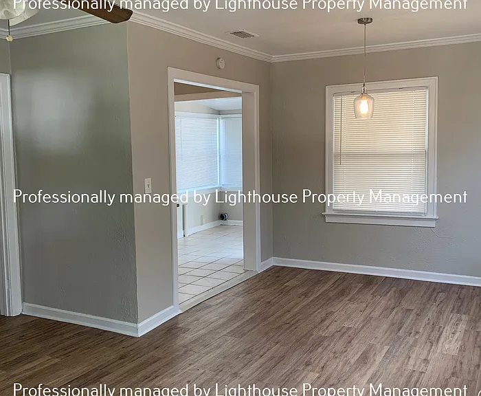 7544 Wilder Ave — Photo 4