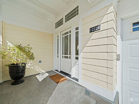 3rd image of 12228 59th Avenue