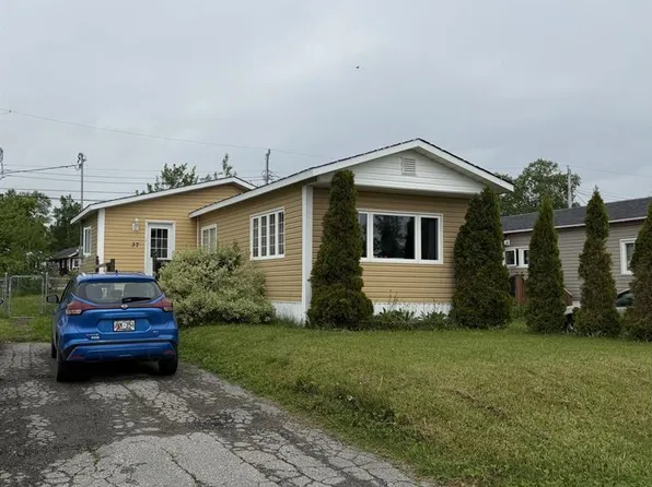 37 Gray Avenue, Gander, NL A1V1Y5
