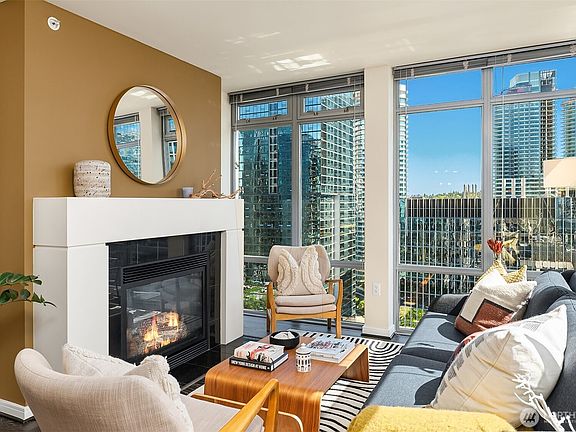 3rd image of 819 Virginia Street #2704