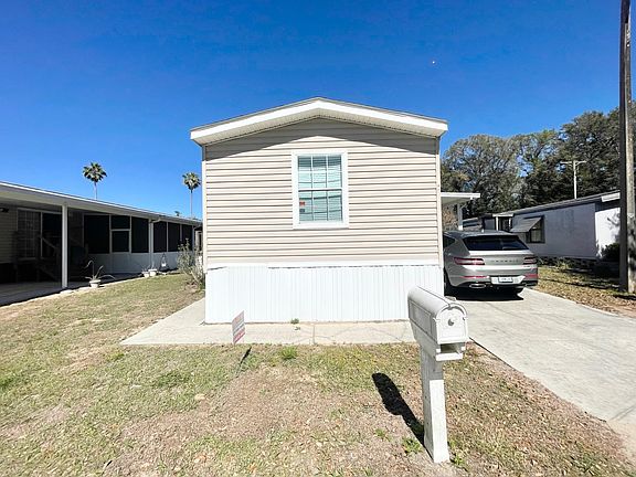 3rd image of 59 Rosewood Dr