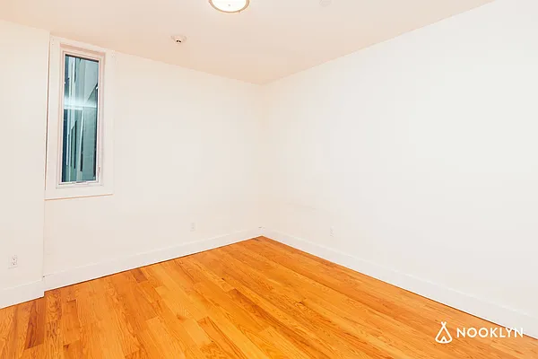 Rented by Nooklyn NYC LLC | media 57