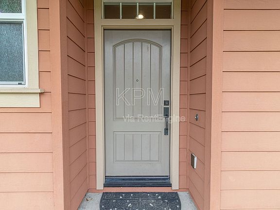 2nd image of 2550 Plymouth Oaks Ct