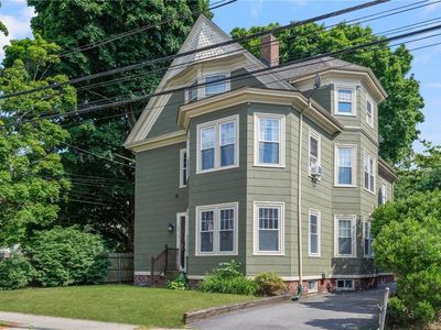 25 Armistice Blvd #3, Pawtucket, RI, 02860