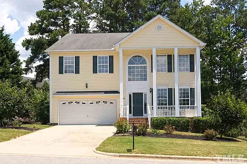 2203 Brasstown Ln Photo 1