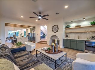 8200 Horseshoe Bend Ln, Las Vegas, NV 89113