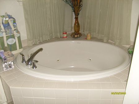 Master Whirlpool Tub