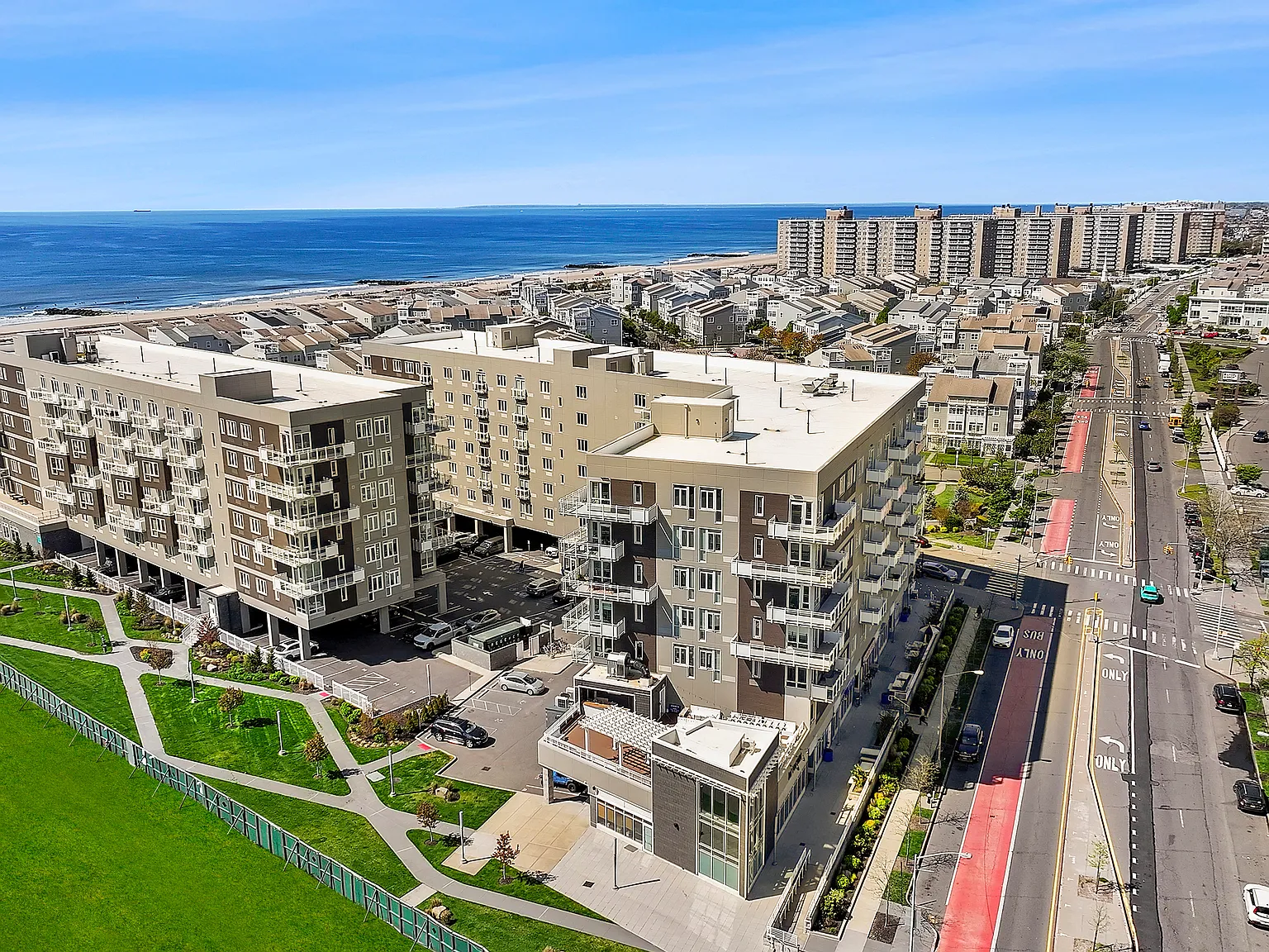 The Tides At Arverne By The Sea — Photo 1