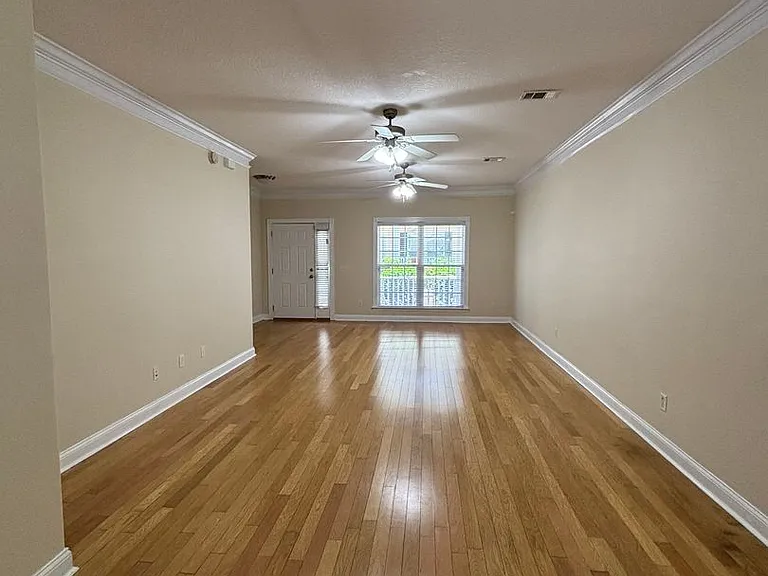 500D Bradwell St — Photo 7