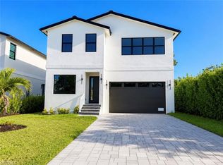 2727 Van Buren Ave, Naples, FL 34112
