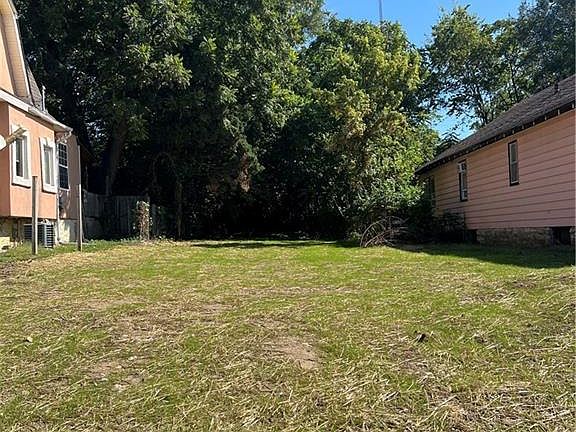 5th image of 2035 Brighton Ave