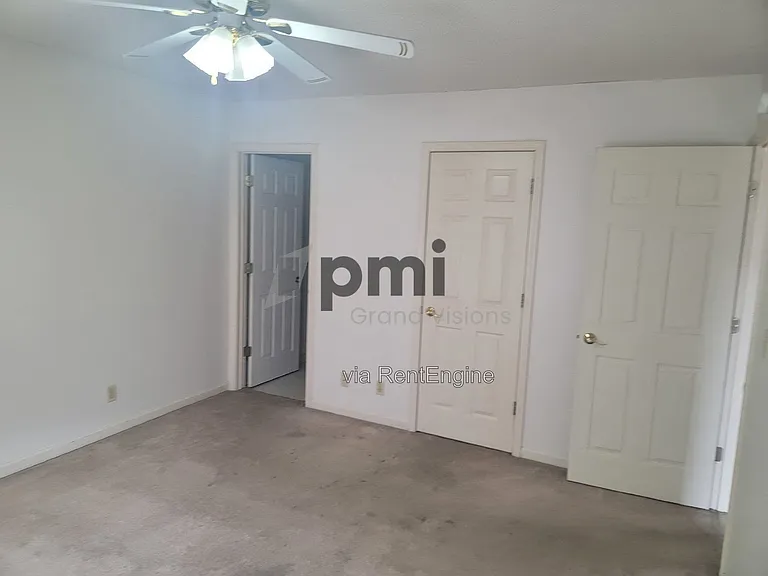 1306 Arthur Ave #9 — Photo 7