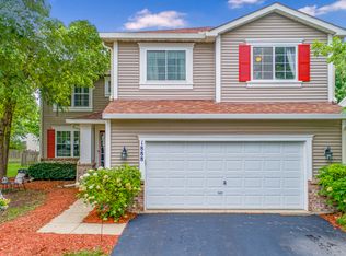 1888 Blossom Ridge Dr, Bolingbrook, IL 60490