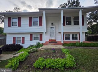 910 McIver Dr, Waldorf, MD 20602