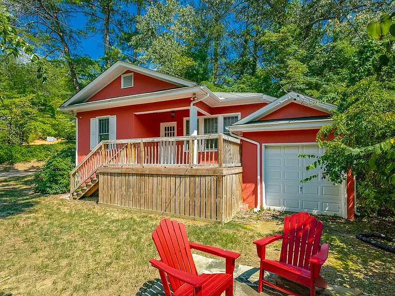 1300 Riverview Rd — Photo 1