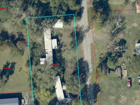 285 Navajo Dr, Gordonville, TX 76245