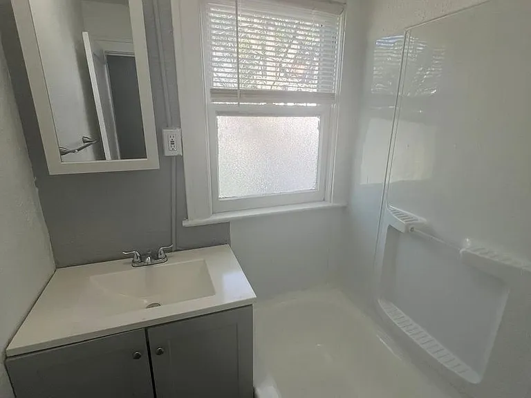 3244-3246 Sycamore Rd — Photo 11