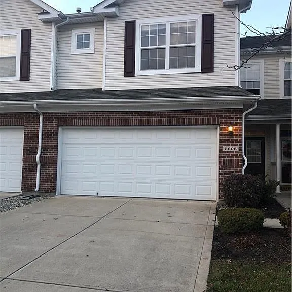 5608 Castor Way — Photo 2