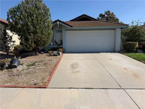 7682 High Prairie Trl, Riverside, CA 92509