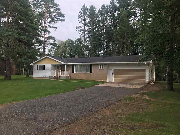 2nd image of 805 Pine Dr