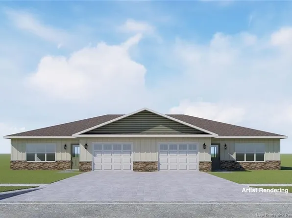 77 Attenborough Dr, Fredericton, NB E3A 9R6
