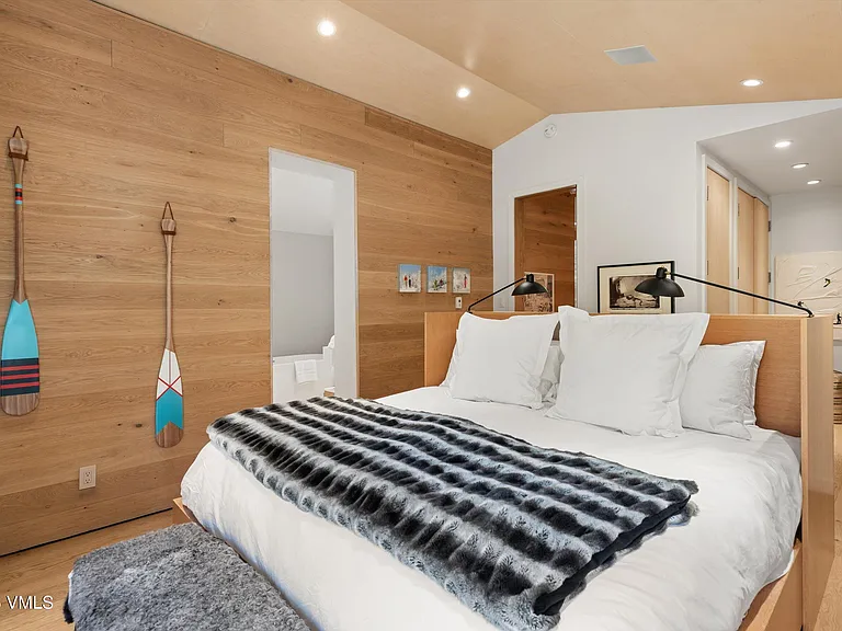 800 S Monarch St #9 — Photo 14