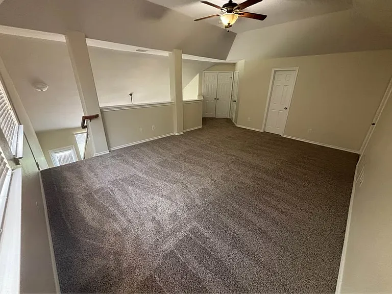 1752 Flowers Dr — Photo 10